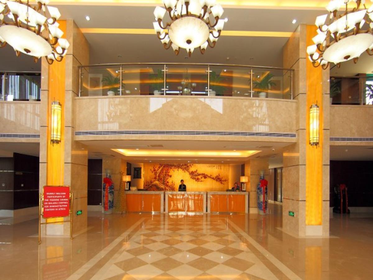Wuxi Xiyuan Hotel Екстериор снимка